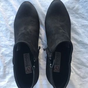 Blondo black booties